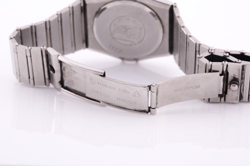 Lot 510 - An Omega Constellation chronometer quartz...