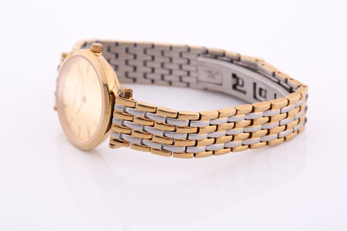 Lot 526 - Longines. A ladies gilt metal 'La Grande...