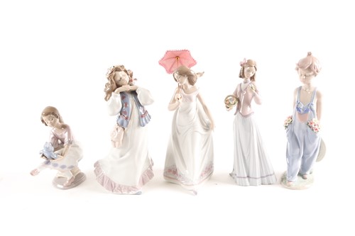 Lot 555 - Five Lladro figures, Best Friend (07620),...