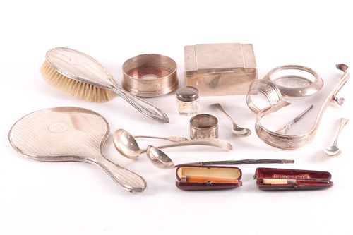 Lot 289 - A small collection of silver items including a...