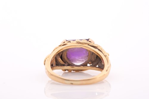 Lot 145 - A mid 20th century gold and amethyst single...