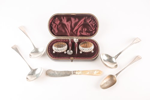 Lot 349 - A George III silver fiddle, thread and shell...
