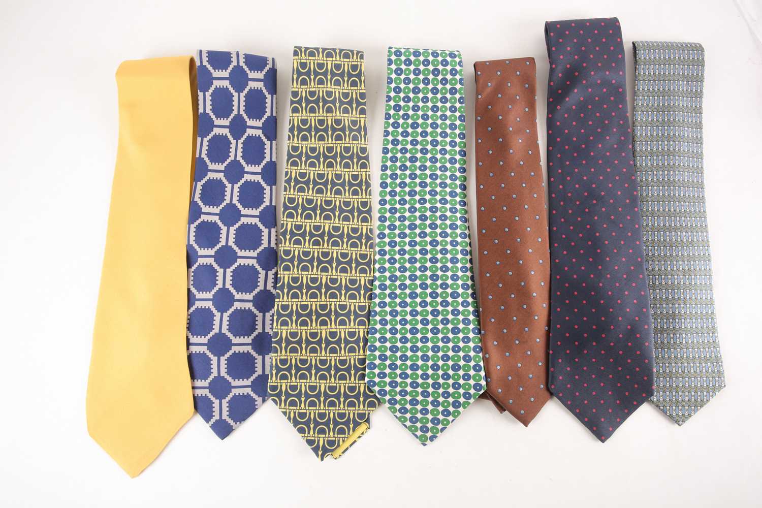 Lot 389 - Five Hermes silk ties, two with original