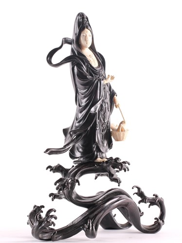 Lot 260 - A good Japanese bronze and ivory figure of...
