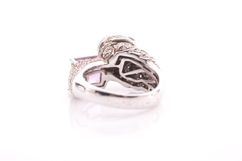 Lot 126 - An unusual 18ct white gold, diamond, and...
