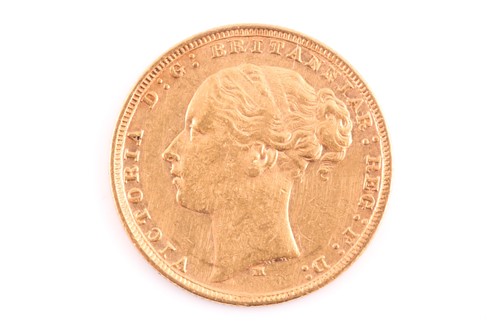 Lot 256 - A Victorian 1880 (M) young head gold sovereign