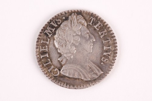 Lot 371 - William III silver farthing, second issue 1699,...