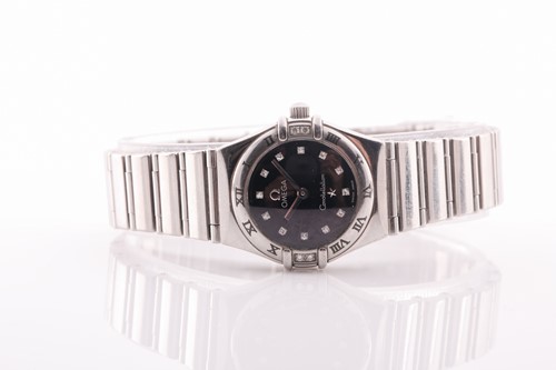 Lot 407 - An Omega Constellation ladies stainless steel...