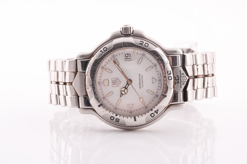 Lot 364 - A Tag Heuer Professional stainless steel...