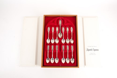 Lot 410 - A cased set of twelve sterling silver Apostle...