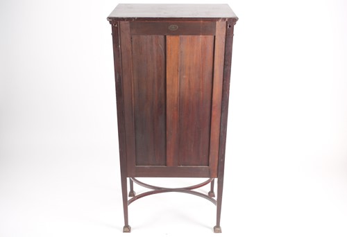 Lot 130 - An Edwardian stepped bowfront lady's rosewood...