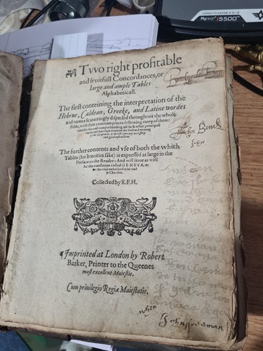 Lot 400 - An early 17th century Geneva Bible (Breeches...