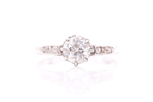 Lot 68 - A single stone diamond ring; the old brilliant...