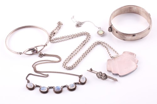 Lot 187 - A silver and moonstone necklace, set with five...