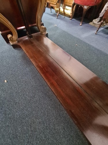Lot 99 - An early 19th century figured rosewood and...