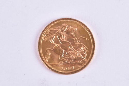 Lot 221 - Elizabeth II gold sovereign, 1967