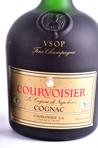 Lot 307 - A Hennessy XO vintage cognac, 70cl, in red...