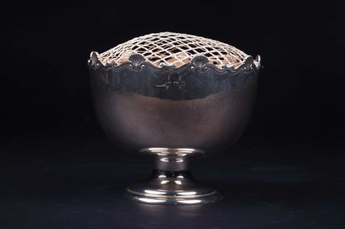 Lot 330 - An Edwardian silver rose bowl, Birmingham 1908...