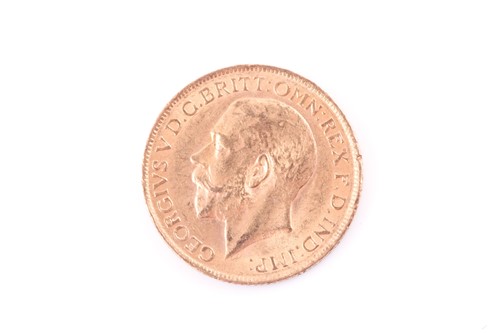 Lot 275 - A George V full sovereign, dated 1911.