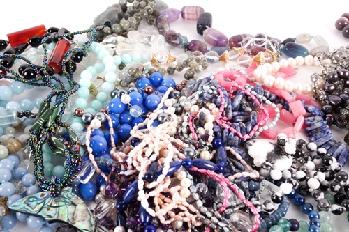 Lot 146 - A large quantiy of mixed beaded necklaces and...