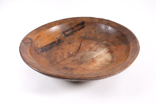 Lot 205 - A large 19th-century sycamore dairy bowl, 52.5...