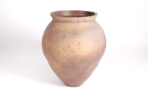 Lot 127 - A large Japanese Shigaraki grain jar, Tsubo,...