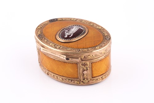 Lot 518 - German gold and enamel oval snuff box,...