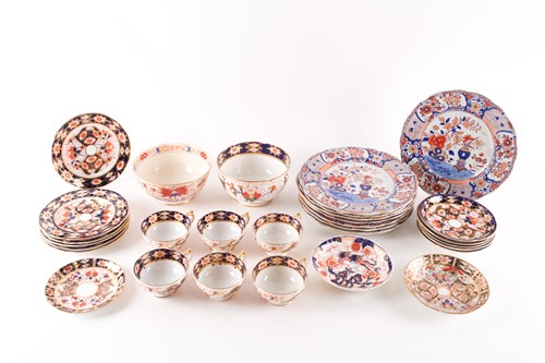 Lot 18 - A collection of 19th century and later Imari...