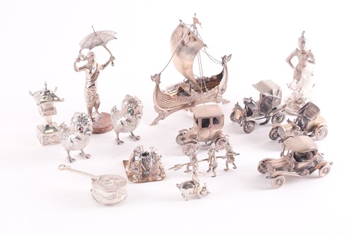 Lot 256 - Assorted small items of novelty silver, to...