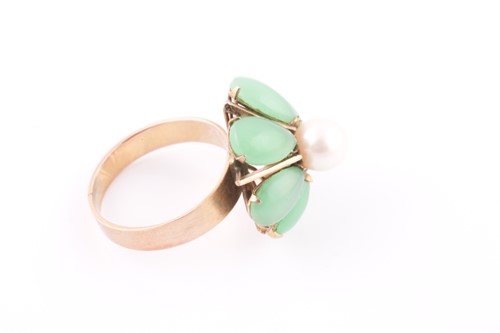Lot 268 - A 14k yellow gold, pearl, and green hardstone...