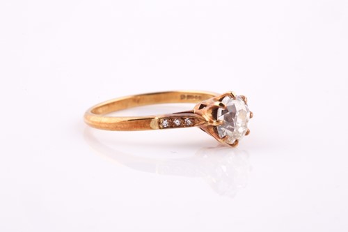 Lot 274 - An 18ct yellow gold solitaire round...