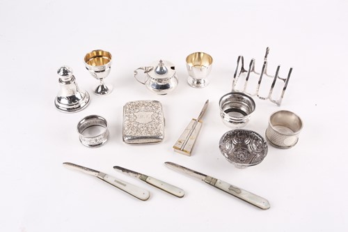 Lot 566 - A collection of small silver items, to include...