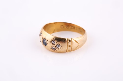 Lot 133 - 18ct yellow gold, sapphire and diamond ring,...