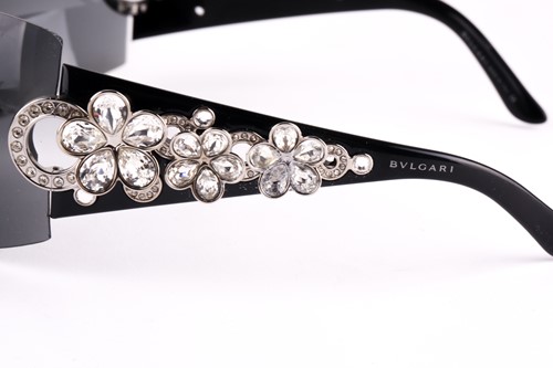 Lot 223 - A Bvlgari pair of "Flower Special Edition"...