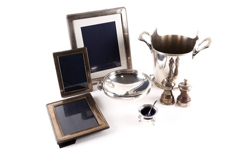 Lot 493 - Collection of silver and silver plated ware,...