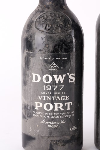Lot 285 - A bottle of 1953 Reserva Boal Madeira,...