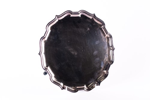 Lot 765 - A late 20th century silver salver, Sheffield...