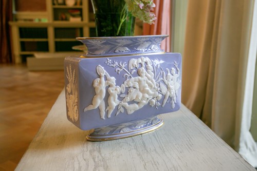 Lot 81 - A 19th century French porcelain vase of...