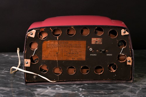 Lot 281 - A Crosley E-15 vintage 'Buick Dashboard' radio,...