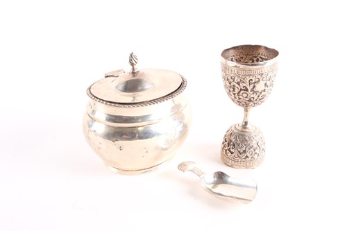 Lot 825 - A late Victorian silver tea caddy, Birmingham...