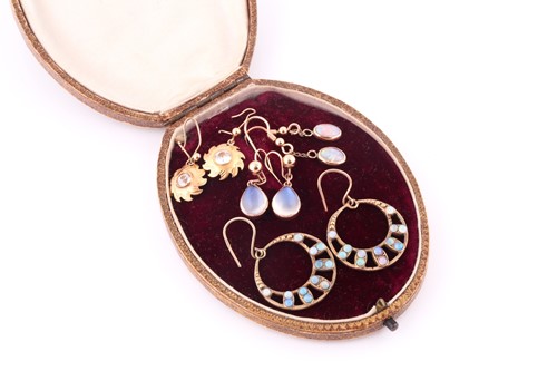 Lot 416 - A small collection of earrings, comprising of...