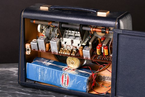 Lot 226 - A Bush MB60 vintage valve radio, circa 1957 -...