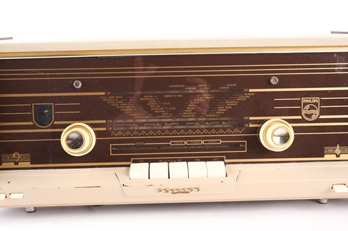 Lot 289 - A Philips B4 XZ 23 A valve radio, circa 1963,...
