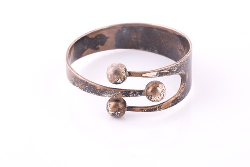 Lot 352 - An Anna Greta Eker silver Crown bracelet,...