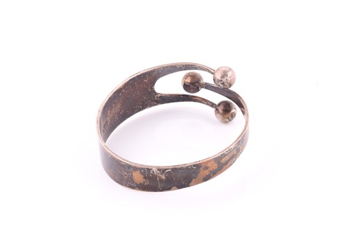 Lot 352 - An Anna Greta Eker silver Crown bracelet,...