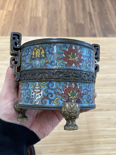 Lot 114 - A Chinese cloisonne enamel censer, Qing, 19th...