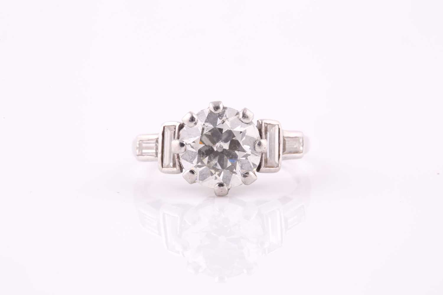 Lot 466 - A single stone diamond ring, the eight claw...