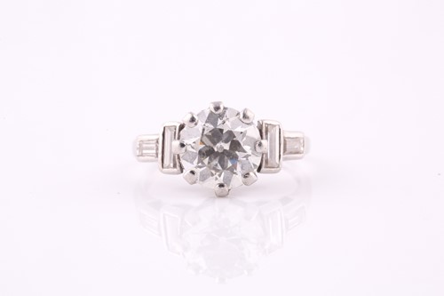 Lot 466 - A single stone diamond ring, the eight claw...