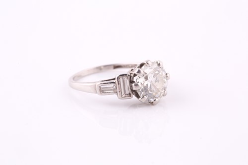 Lot 466 - A single stone diamond ring, the eight claw...