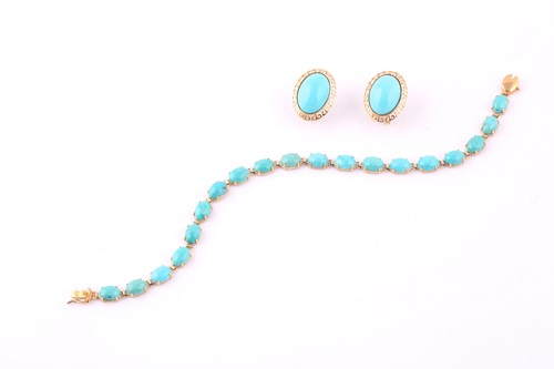 Lot 574 - A turquoise cabochon line bracelet, to yellow...